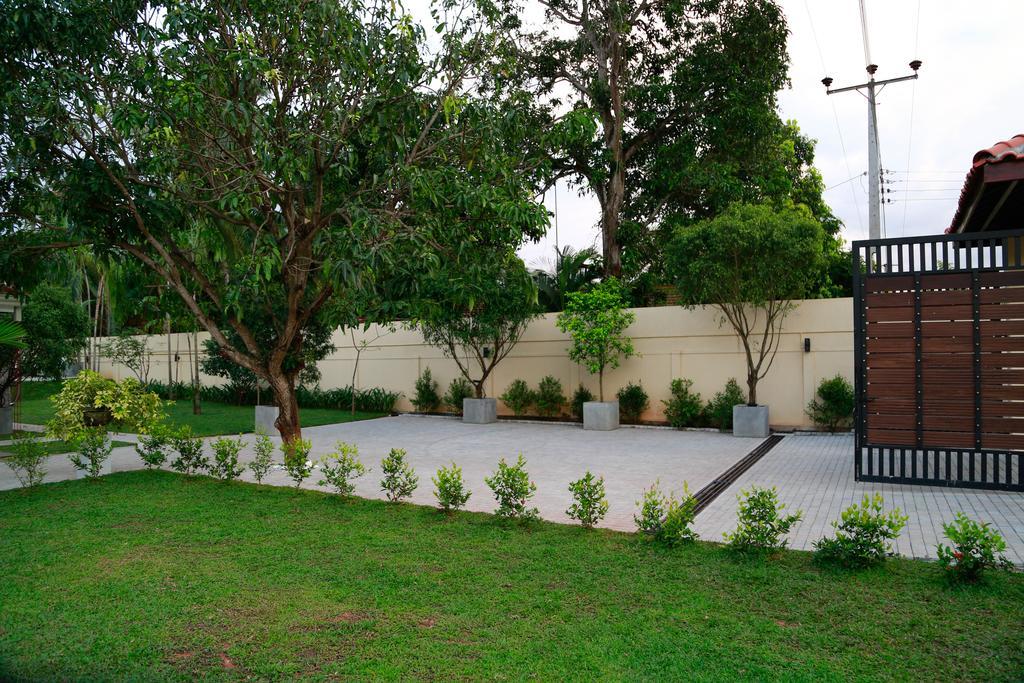 Отель Tranquil Negombo Boutique Экстерьер фото