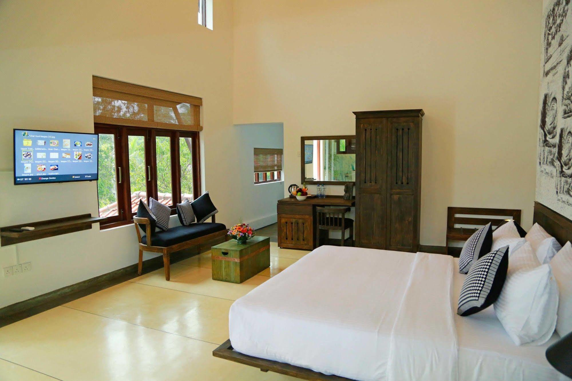 Отель Tranquil Negombo Boutique Экстерьер фото