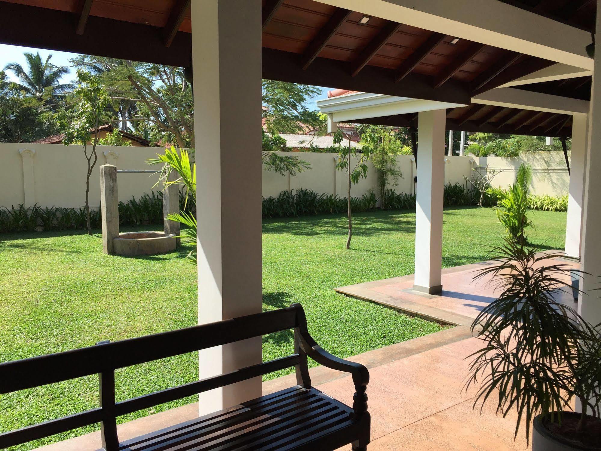 Отель Tranquil Negombo Boutique Экстерьер фото