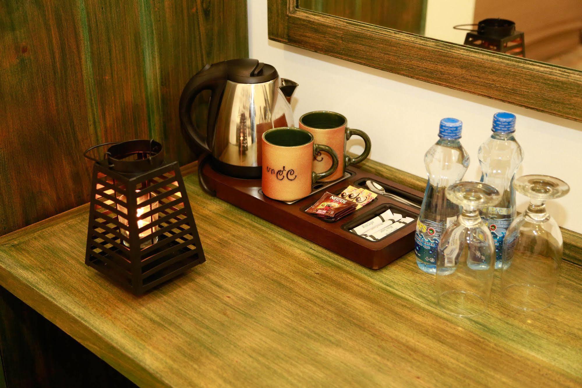 Отель Tranquil Negombo Boutique Экстерьер фото